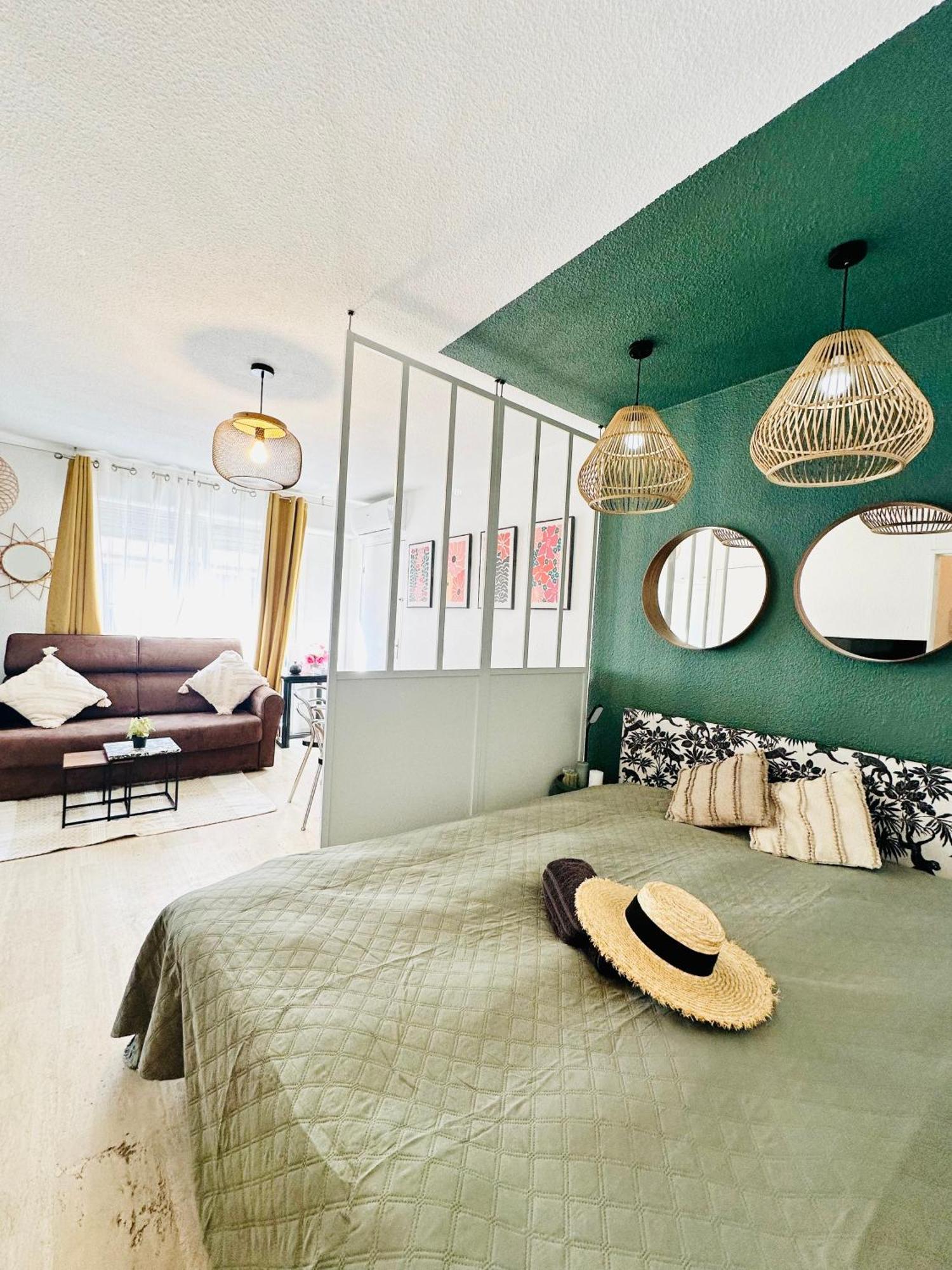 Studio T1- 2 Min Des Plages - Golf-Juan - Clim&Wifi Vallauris Luaran gambar