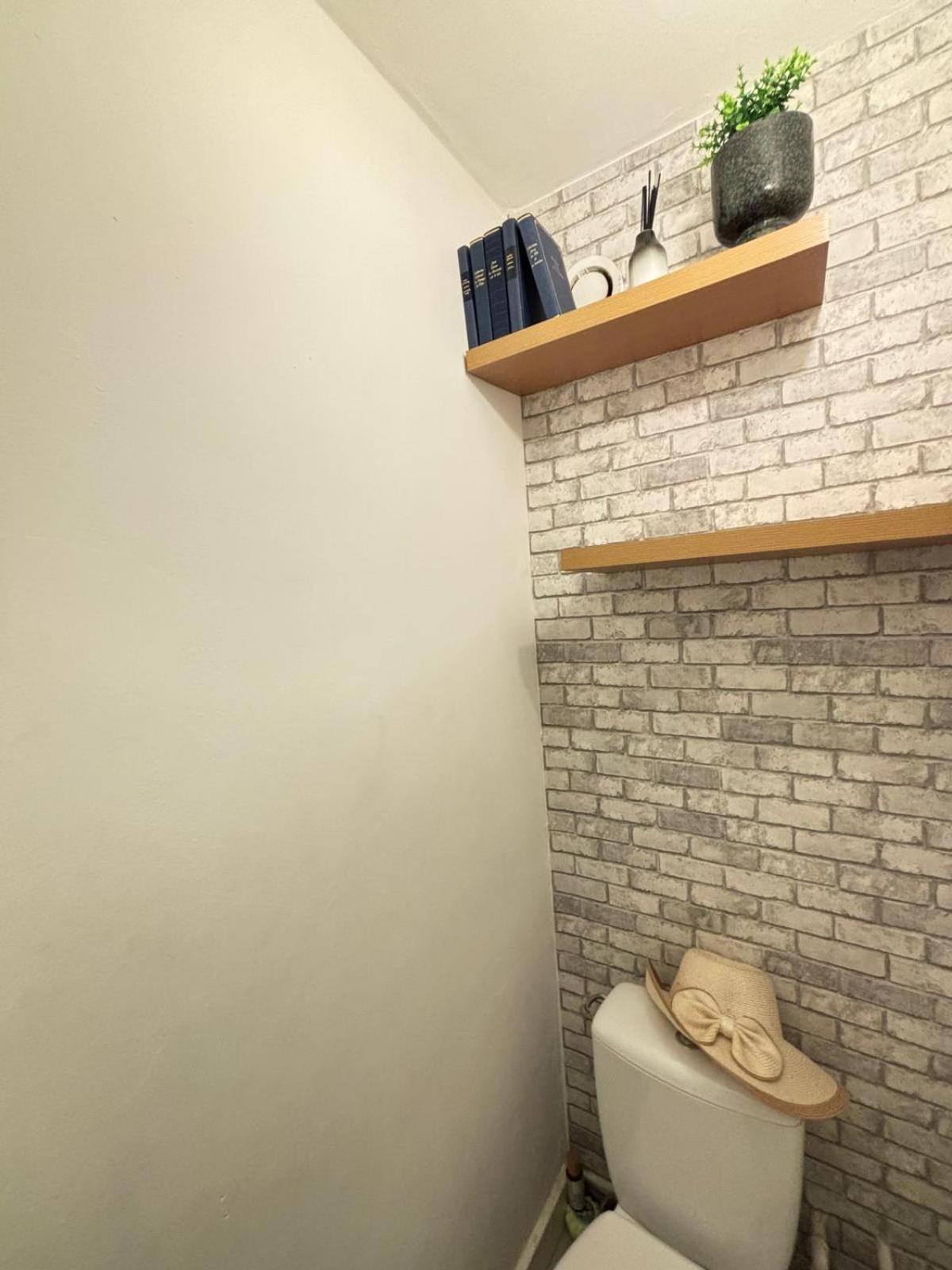 Studio T1- 2 Min Des Plages - Golf-Juan - Clim&Wifi Vallauris Luaran gambar